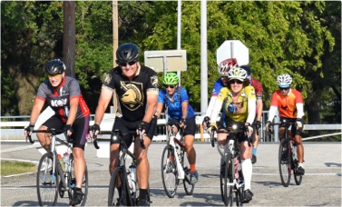 A group of bicyclists at San Jacinto.