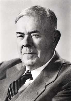 A black and white photograph of Louis Wiltz Kemp